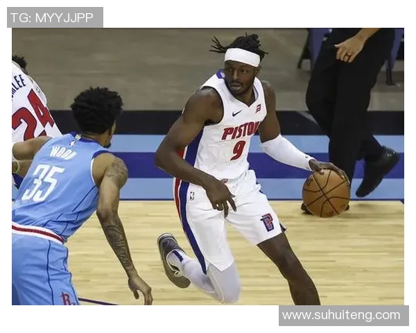 休斯顿火箭与底特律活塞激战正酣谁能在NBA赛场上笑到最后