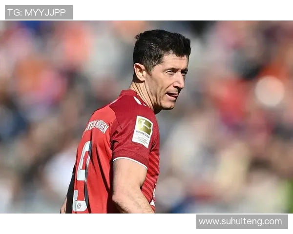 莱万背叛旧主引发拜仁球迷愤怒声讨称其忘恩负义